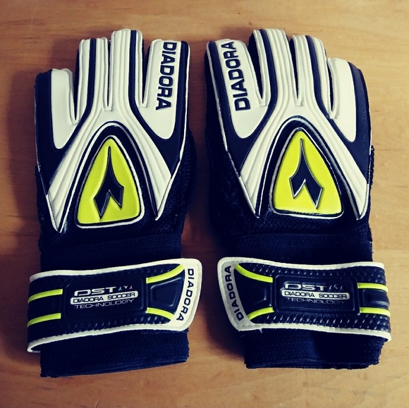 Diadora Accessories Diadora Spa Mens Sz 9 Italian Dst Soccer Gloves Poshmark